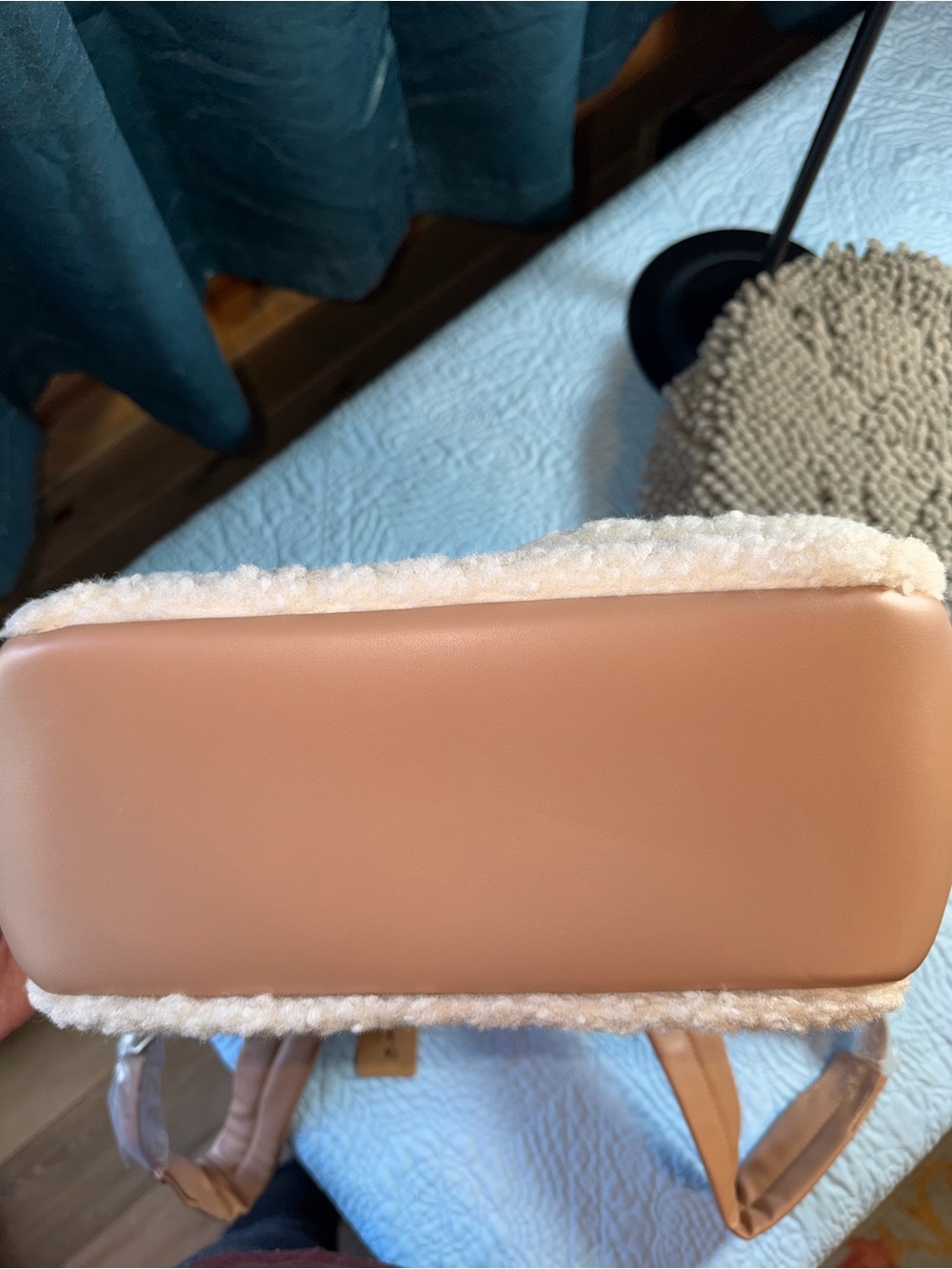 BearPaw Camo Backpack with Cream Sherpa Trim and Tan Accents - Picture 13 of 13